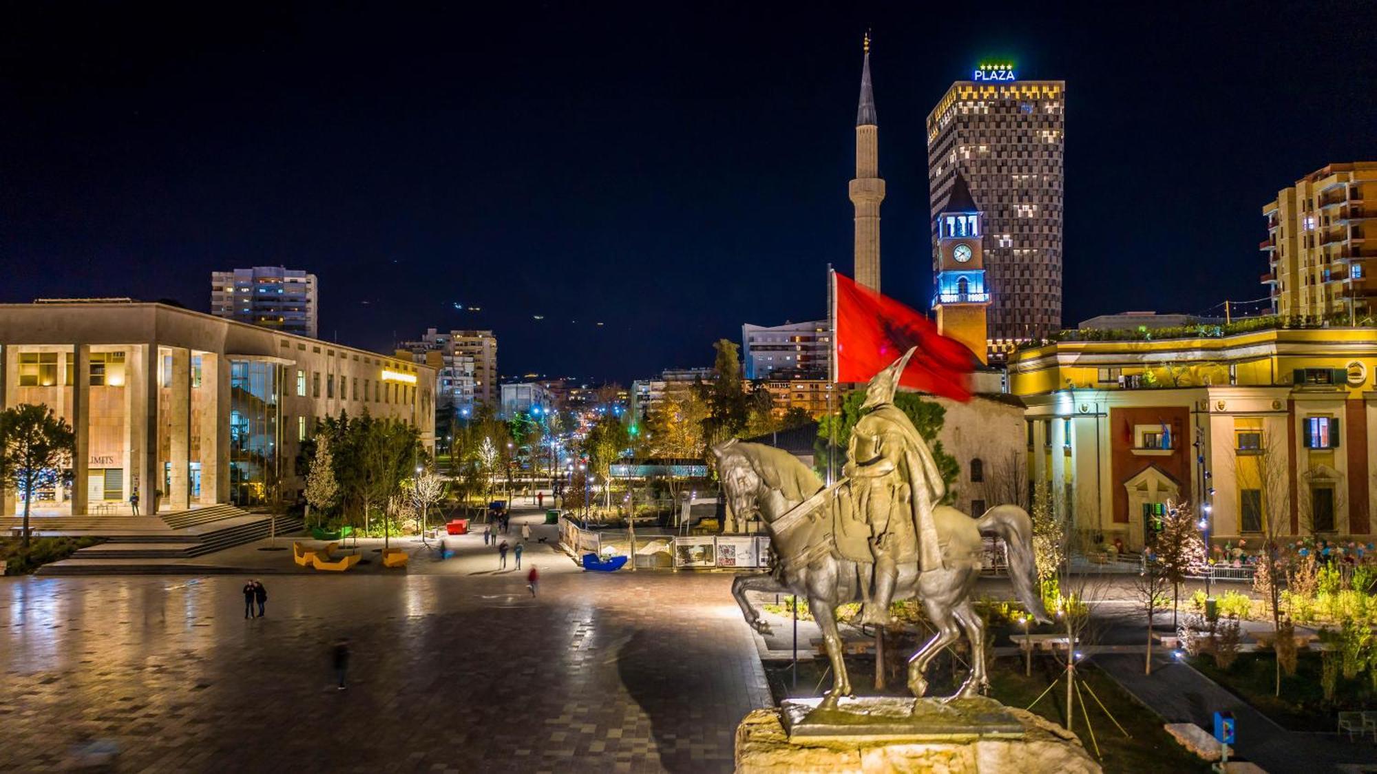 Hotel Baron Тирана Экстерьер фото
